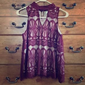 NEW High neck lace tank top